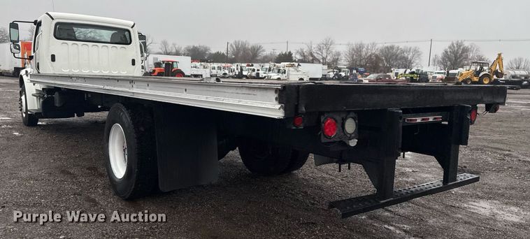 image for item EG2428 2014 Freightliner Business Class M2 flatbed truck