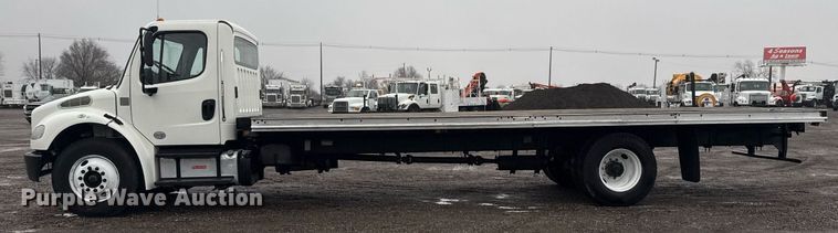 image for item EG2428 2014 Freightliner Business Class M2 flatbed truck