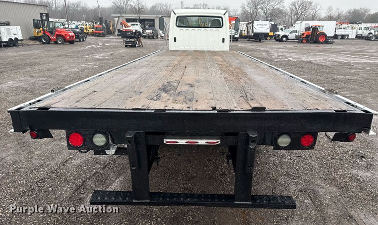 image for item EG2428 2014 Freightliner Business Class M2 flatbed truck