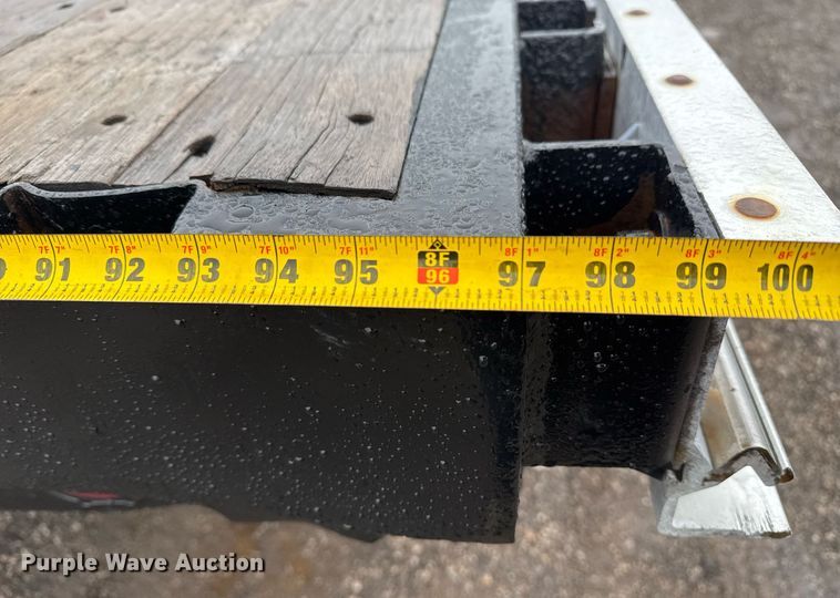 image for item EG2428 2014 Freightliner Business Class M2 flatbed truck