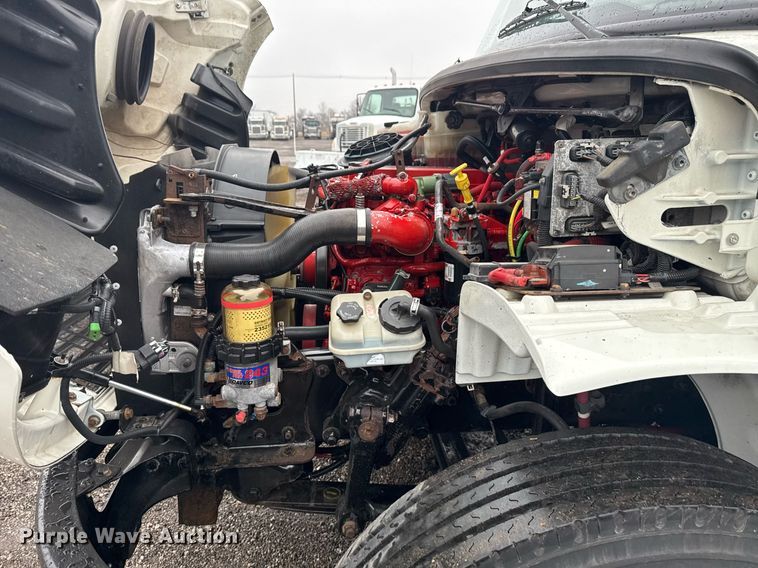 image for item EG2428 2014 Freightliner Business Class M2 flatbed truck