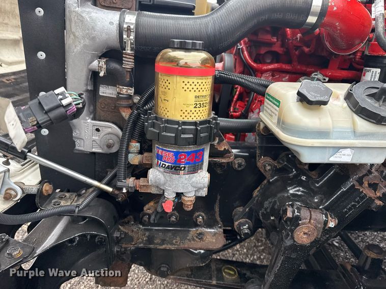 image for item EG2428 2014 Freightliner Business Class M2 flatbed truck