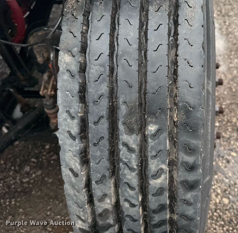 image for item EG2428 2014 Freightliner Business Class M2 flatbed truck