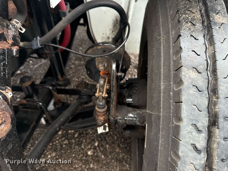 image for item EG2428 2014 Freightliner Business Class M2 flatbed truck