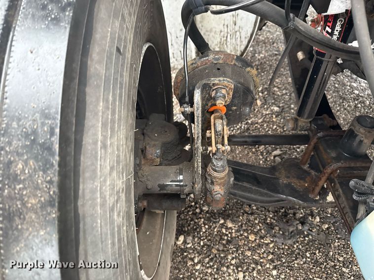 image for item EG2428 2014 Freightliner Business Class M2 flatbed truck