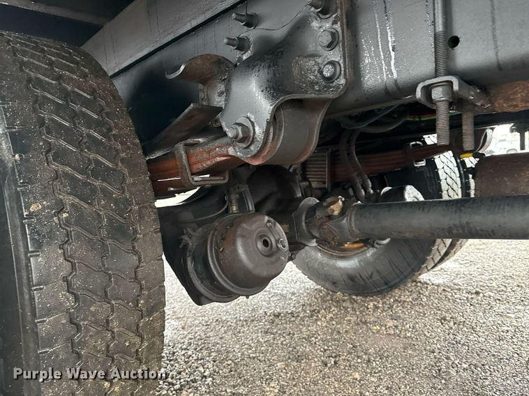 image for item EG2428 2014 Freightliner Business Class M2 flatbed truck