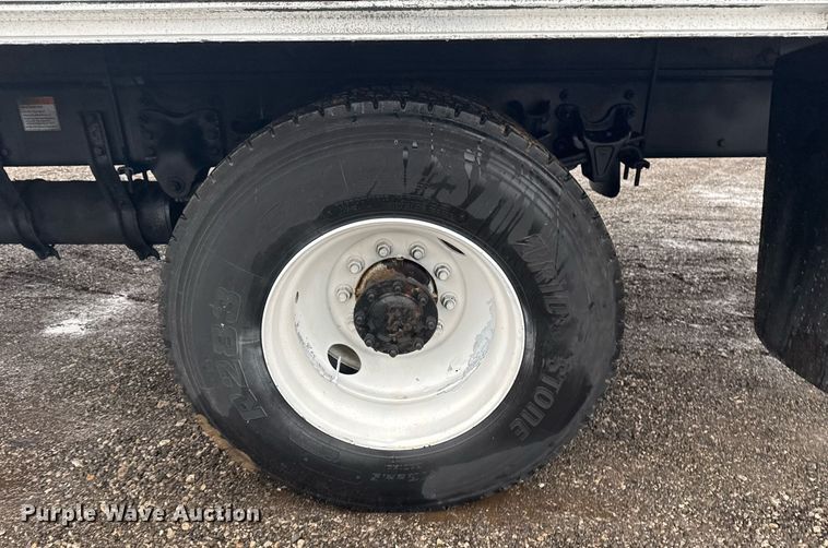 image for item EG2428 2014 Freightliner Business Class M2 flatbed truck