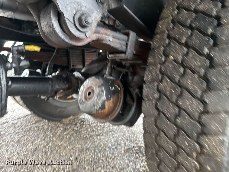 image for item EG2428 2014 Freightliner Business Class M2 flatbed truck