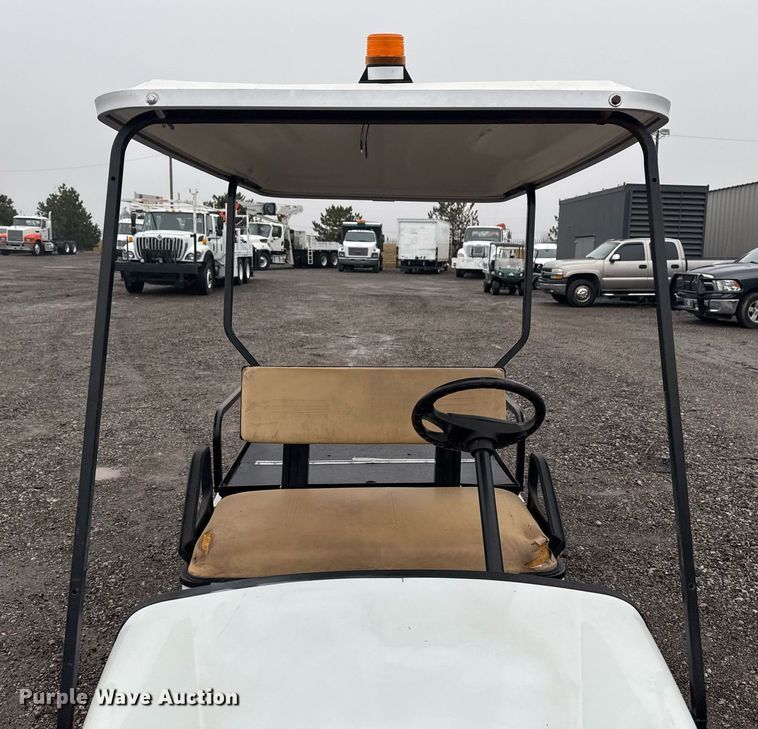 image for item EG2429 Cushman Hauler 1200 golf cart