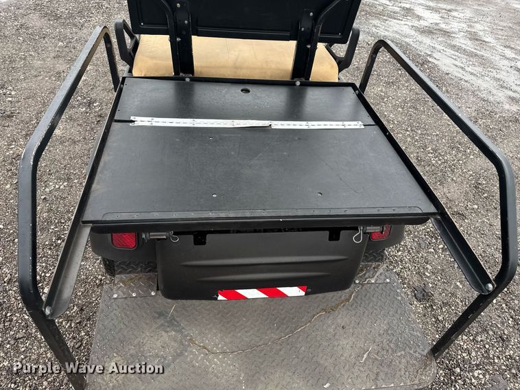 image for item EG2429 Cushman Hauler 1200 golf cart
