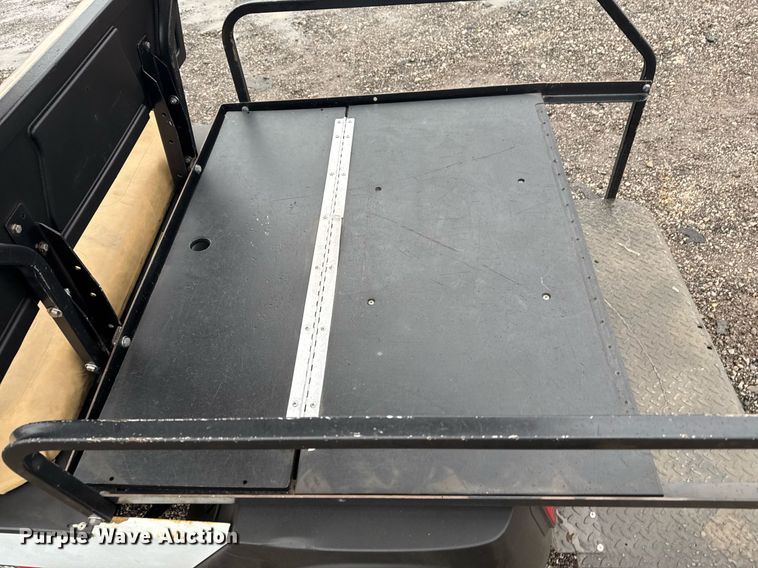 image for item EG2429 Cushman Hauler 1200 golf cart