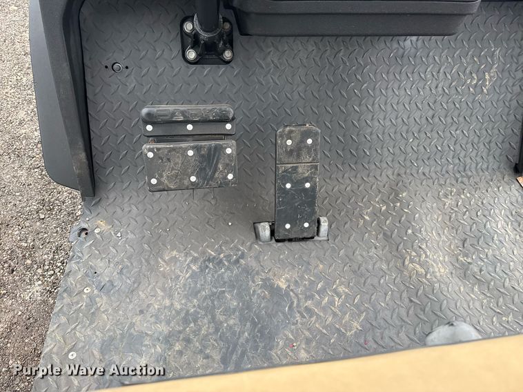 image for item EG2429 Cushman Hauler 1200 golf cart