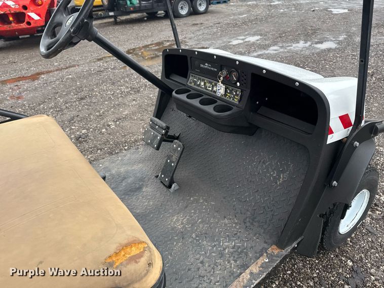 image for item EG2429 Cushman Hauler 1200 golf cart