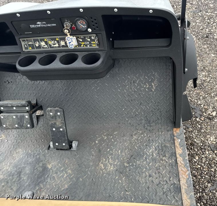 image for item EG2429 Cushman Hauler 1200 golf cart