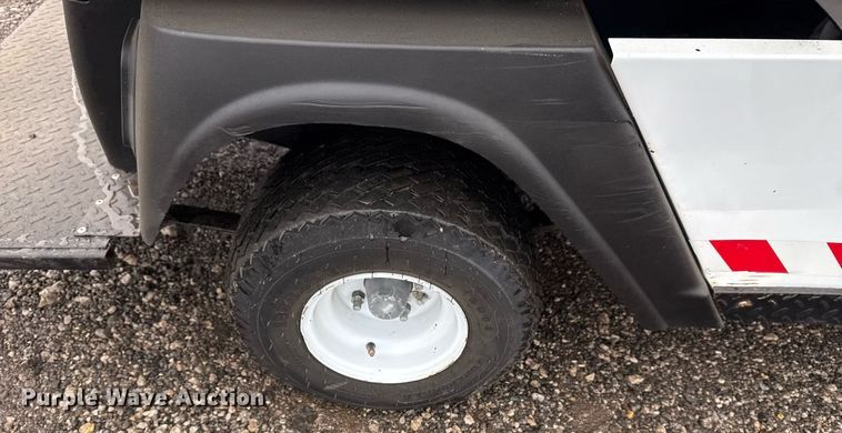 image for item EG2429 Cushman Hauler 1200 golf cart