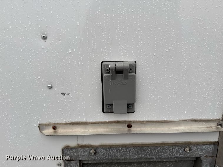 image for item EG2432 2013 Maxey Trailers spray foam trailer