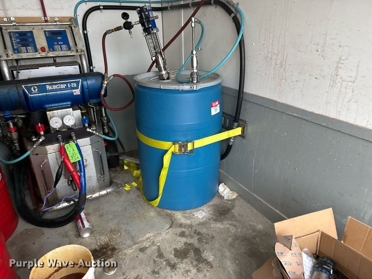 image for item EG2432 2013 Maxey Trailers spray foam trailer