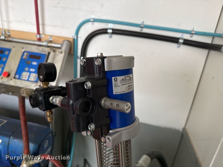 image for item EG2432 2013 Maxey Trailers spray foam trailer