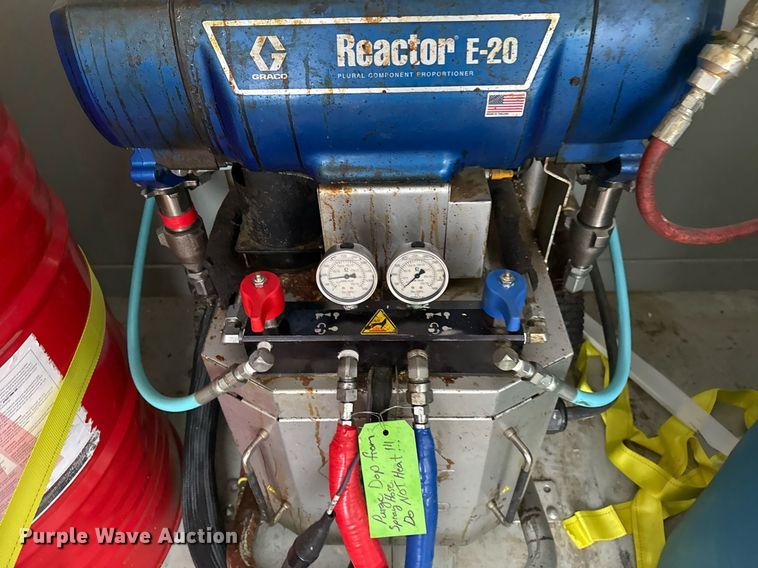 image for item EG2432 2013 Maxey Trailers spray foam trailer