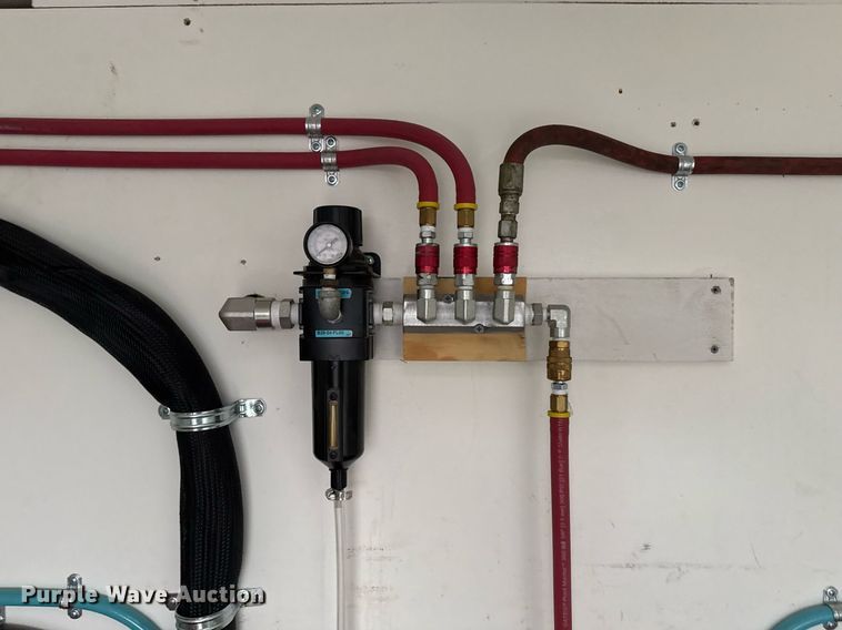 image for item EG2432 2013 Maxey Trailers spray foam trailer