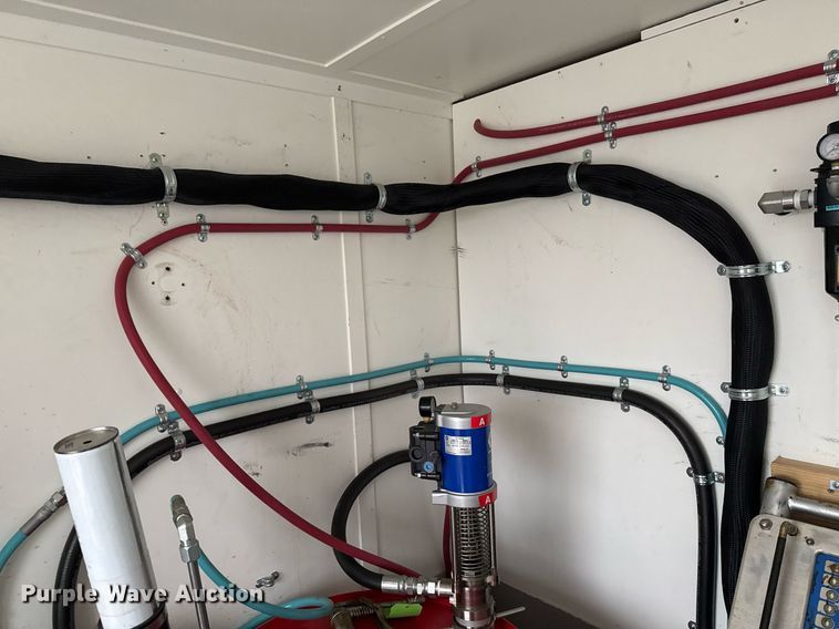 image for item EG2432 2013 Maxey Trailers spray foam trailer