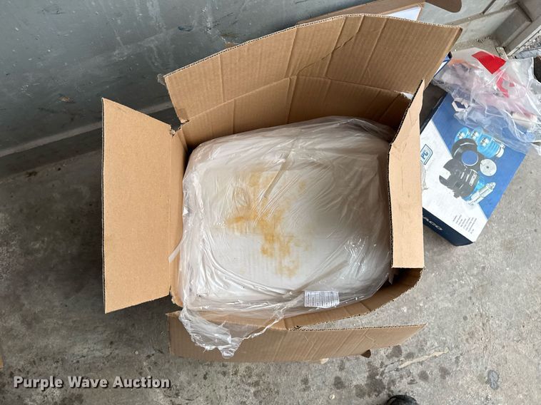 image for item EG2432 2013 Maxey Trailers spray foam trailer