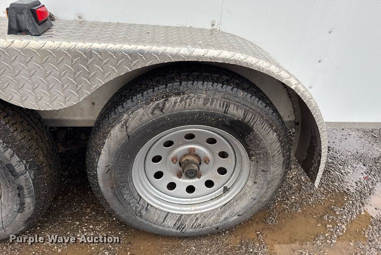 image for item EG2432 2013 Maxey Trailers spray foam trailer