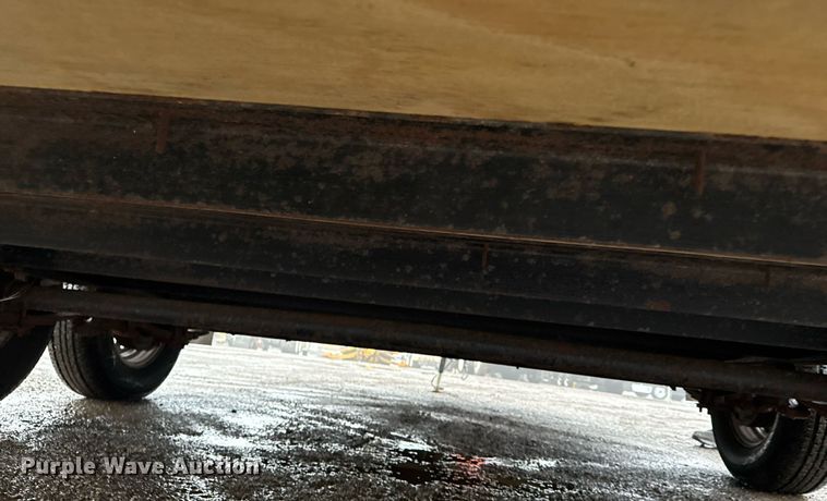 image for item EG2432 2013 Maxey Trailers spray foam trailer