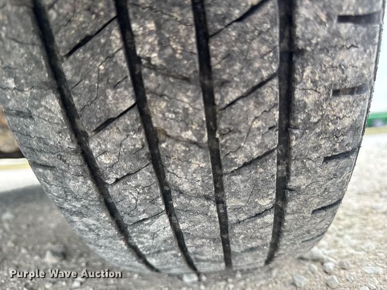 image for item EG7107 2013 Chrysler Town & Country van