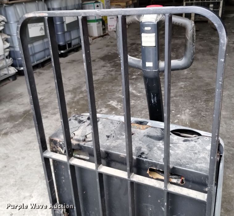 image for item EH0063 Crown WP2035-45 pallet jack