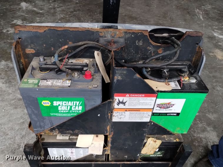 image for item EH0063 Crown WP2035-45 pallet jack