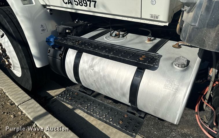 image for item EI4094 2015 International DuraStar 4300 refrigerated truck