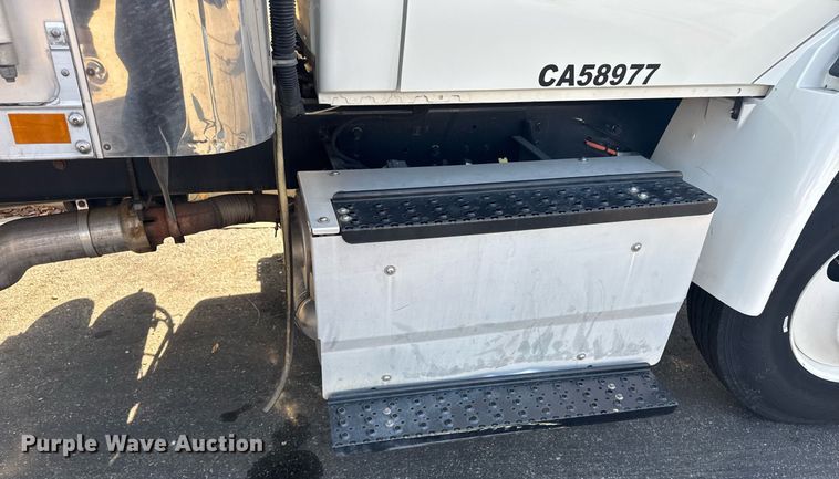 image for item EI4094 2015 International DuraStar 4300 refrigerated truck