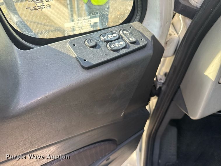 image for item EI4094 2015 International DuraStar 4300 refrigerated truck