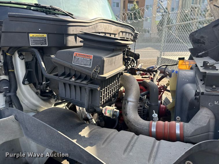 image for item EI4094 2015 International DuraStar 4300 refrigerated truck