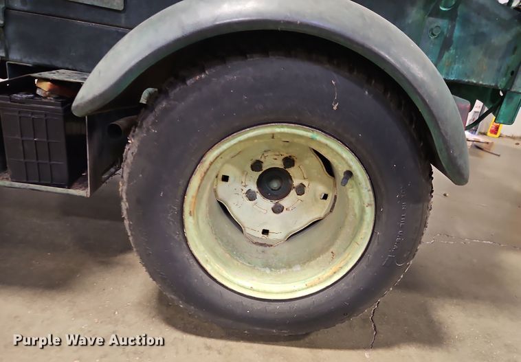 image for item EI8757 Toro Workman 3200 turf sprayer