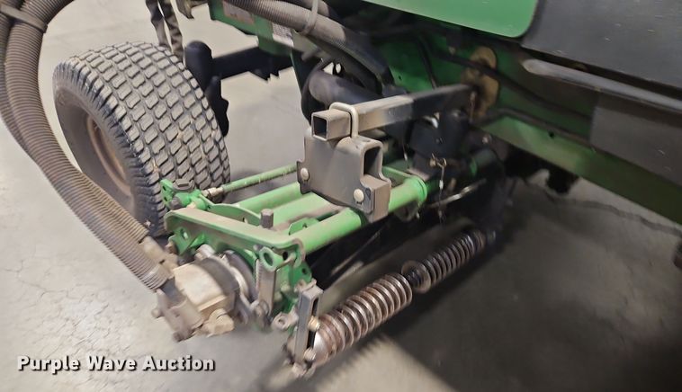 image for item EI8766 John Deere 7700 Precision Cut reel mower