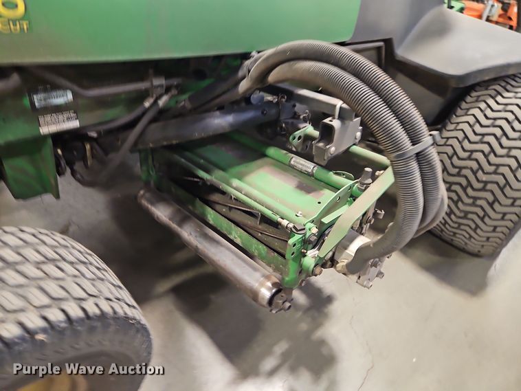 image for item EI8766 John Deere 7700 Precision Cut reel mower