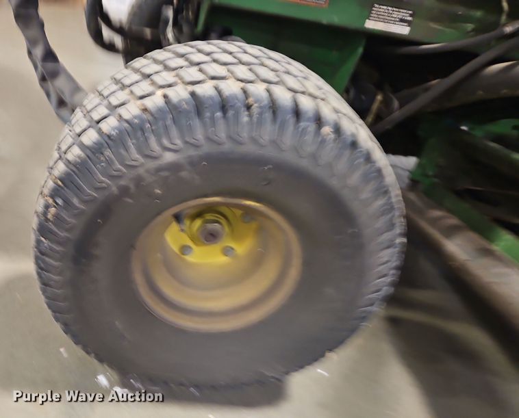 image for item EI8766 John Deere 7700 Precision Cut reel mower
