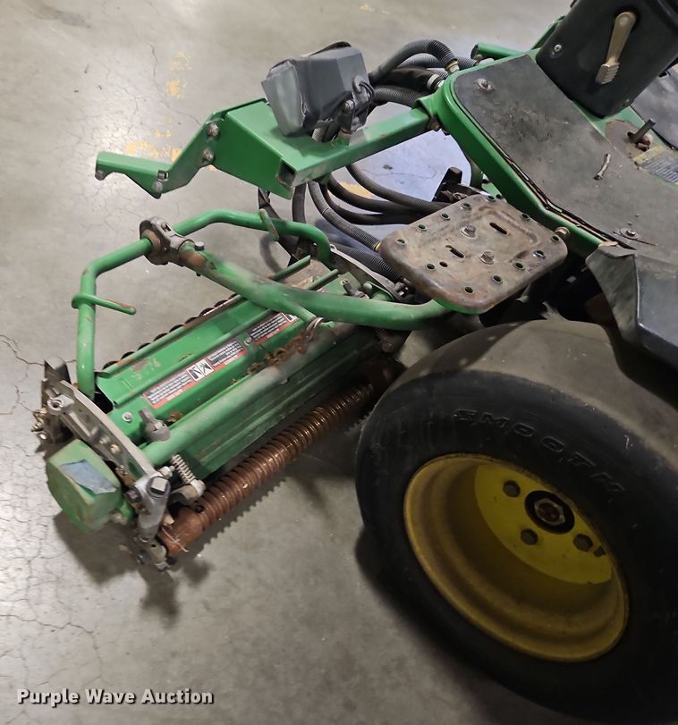 image for item EI8768 John Deere 2500B Precision Cut reel mower