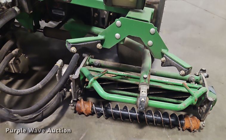 image for item EI8768 John Deere 2500B Precision Cut reel mower