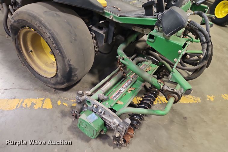image for item EI8768 John Deere 2500B Precision Cut reel mower