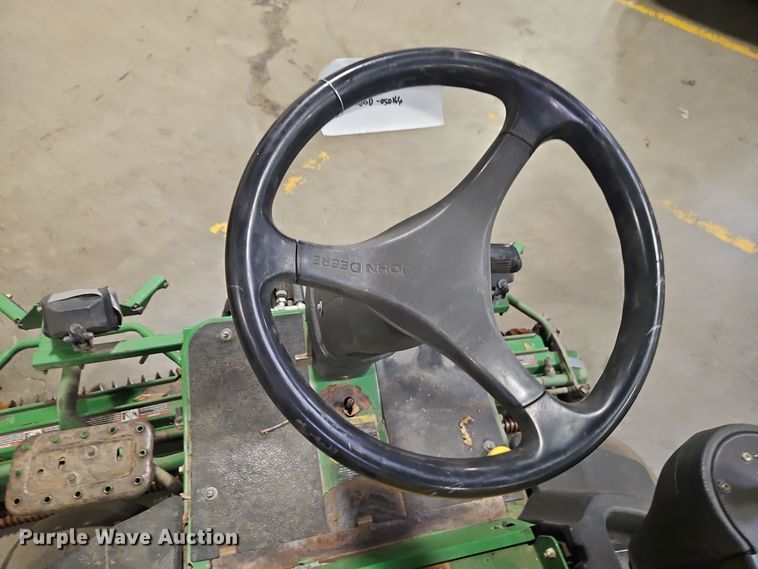 image for item EI8768 John Deere 2500B Precision Cut reel mower