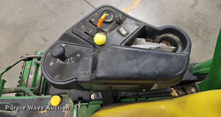 image for item EI8768 John Deere 2500B Precision Cut reel mower