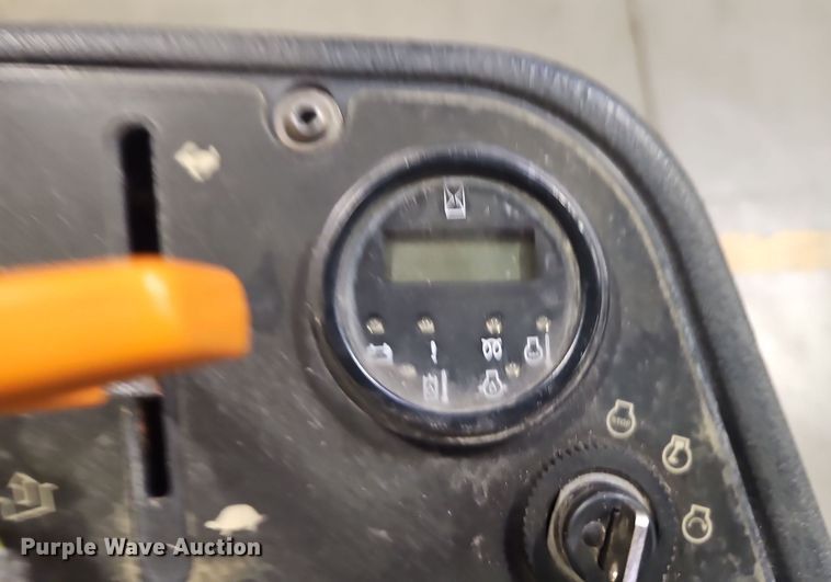 image for item EI8768 John Deere 2500B Precision Cut reel mower