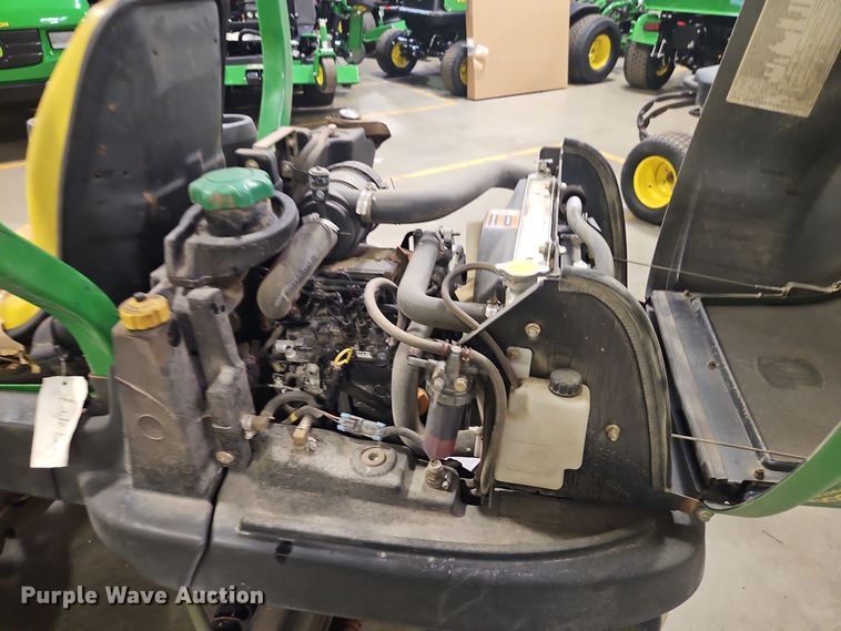 image for item EI8768 John Deere 2500B Precision Cut reel mower