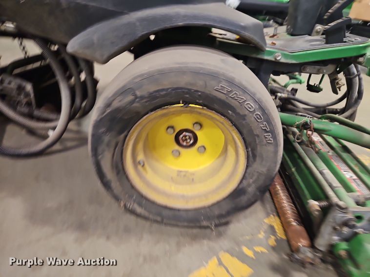 image for item EI8768 John Deere 2500B Precision Cut reel mower