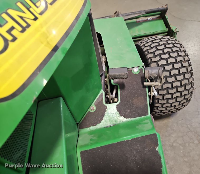 image for item EI8771 John Deere 2653A reel mower