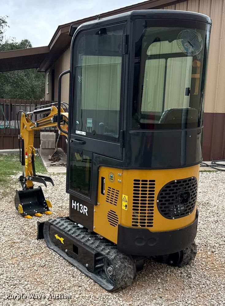image for item EJ3428 2024 AGT H13R mini excavator