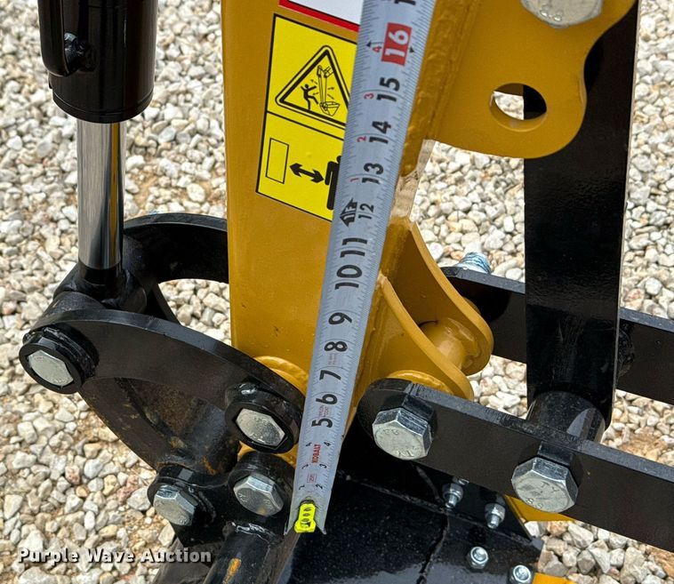 image for item EJ3428 2024 AGT H13R mini excavator